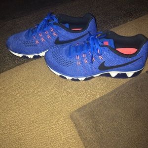 Nike women’s  running sneakers size 10